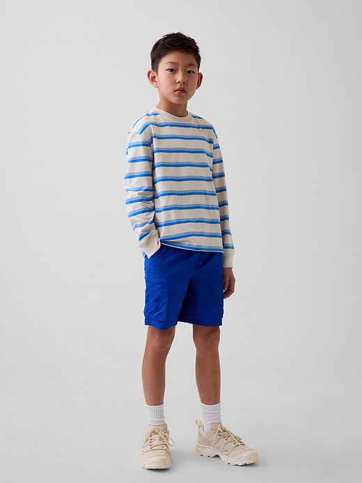 Gap Kids Relaxed Quick-Dry Cargo Shorts — photo 1
