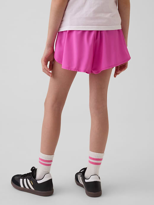 Gap Kids Quick-Dry Butterfly-Hem Run Shorts — photo 5