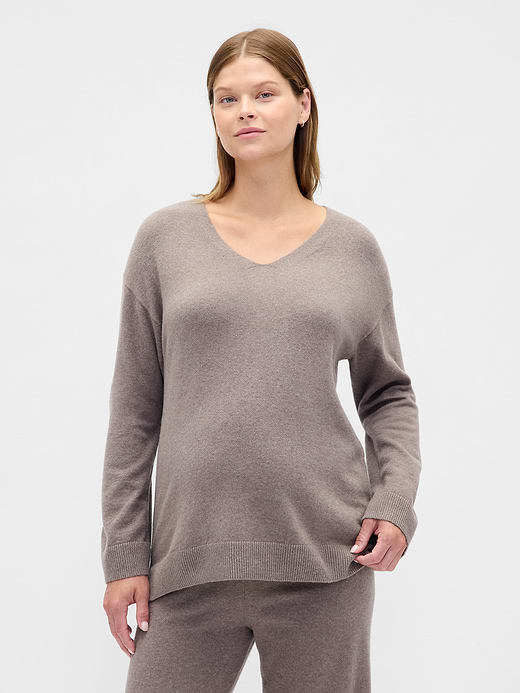 Gap Maternity CashSoft V-Neck Sweater — photo 1