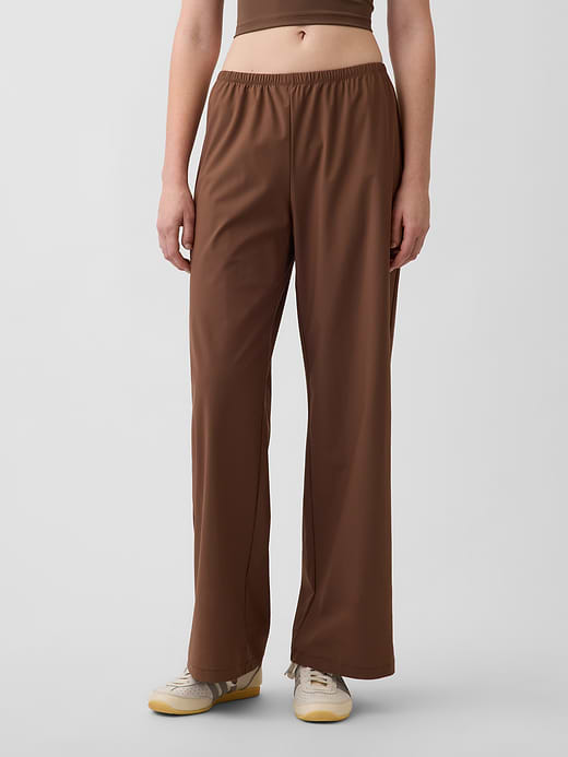 Gap GapFit Tech Low Rise Relaxed Easy Pants — photo 3
