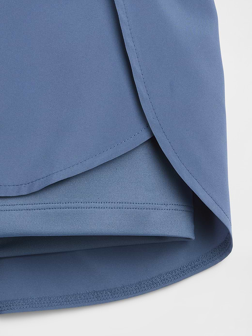 Gap Kids Quick-Dry Butterfly-Hem Run Shorts — photo 6
