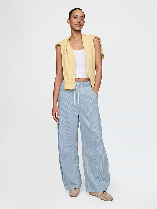Gap Mid Rise UltraSoft Easy Horseshoe Jeans — photo 1