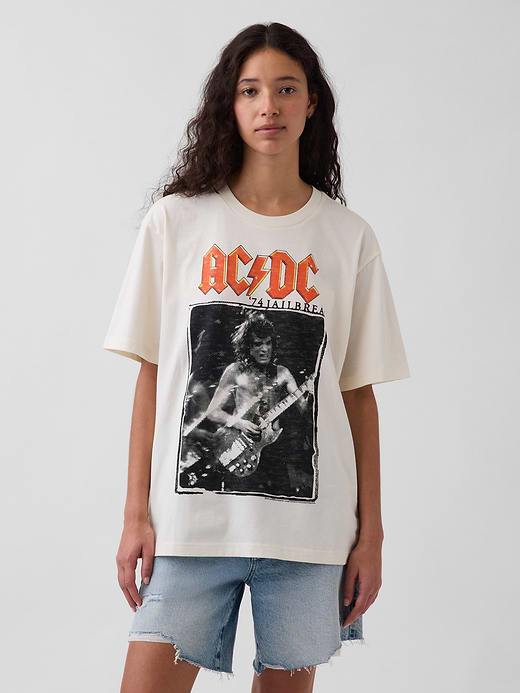 Gap AC/DC Relaxed Graphic T-Shirt — photo 6