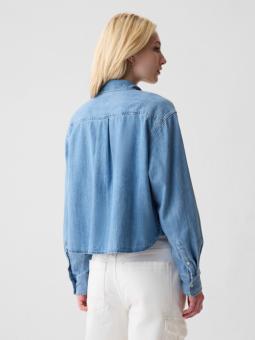 Gap UltraSoft Denim Oversized Straight-Hem Crop Shirt — photo 3