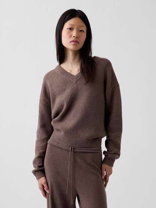 Gap CashSoft Oversized V-Neck Sweater — photo 1