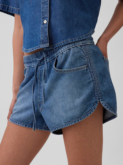 Gap Mid Rise UltraSoft Denim Easy Dolphin Shorts — photo 8