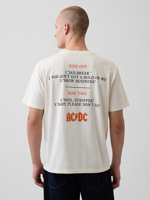 Gap AC/DC Relaxed Graphic T-Shirt — photo 4