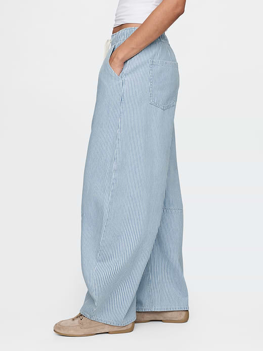 Gap Mid Rise UltraSoft Easy Horseshoe Jeans — photo 4