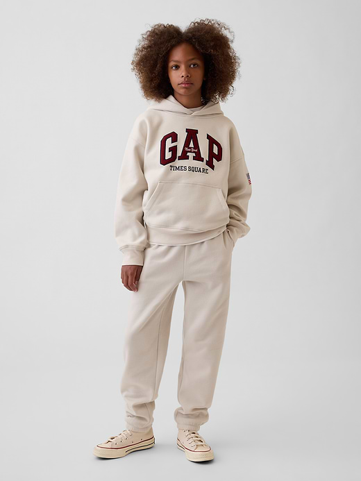 Gap Kids VintageSoft Relaxed Logo Joggers — photo 3