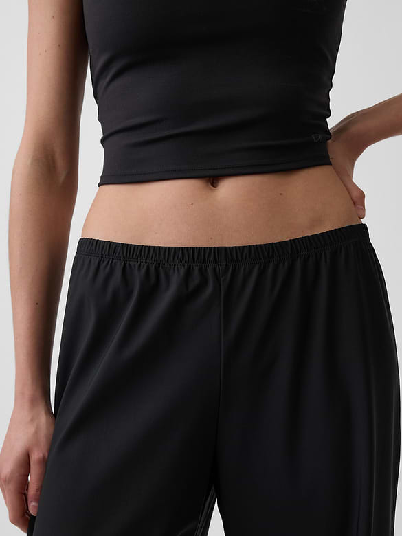 Gap GapFit Tech Low Rise Relaxed Easy Pants — photo 6