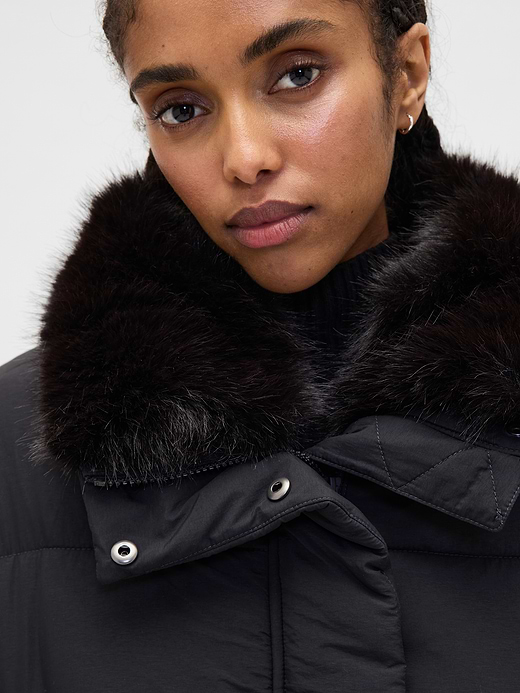 Gap Faux Fur-Trim Puffer Jacket — photo 5