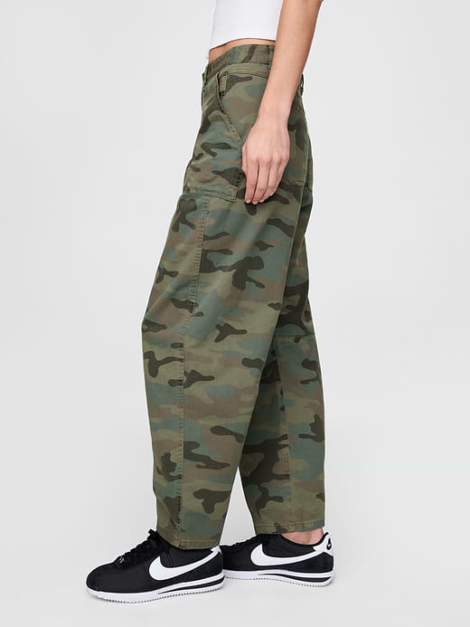 Gap Mid Rise Twill Barrel Pants — photo 4