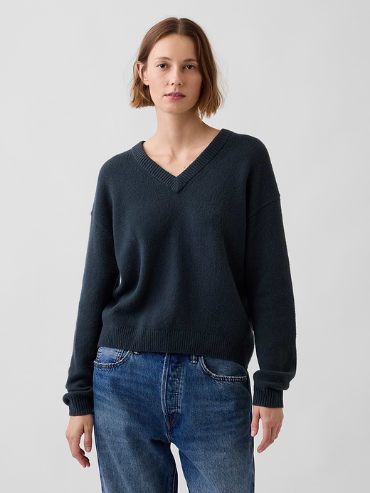 Gap CashSoft Oversized V-Neck Sweater — photo 1