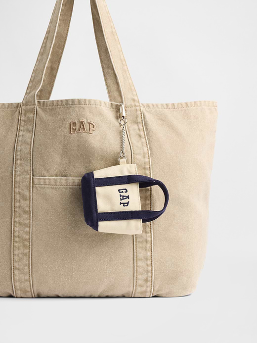 Gap Logo Tote Bag Charm — photo 3