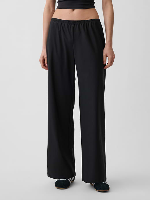 Gap GapFit Tech Low Rise Relaxed Easy Pants — photo 3
