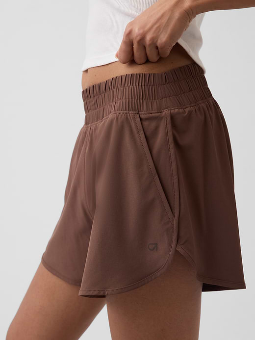 Gap GapFit Tech High Rise Running Shorts — photo 6