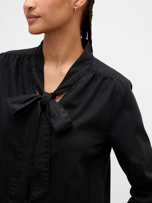 Gap Denim Tie-Neck Shirt — photo 5