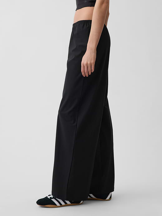 Gap GapFit Tech Low Rise Relaxed Easy Pants — photo 4