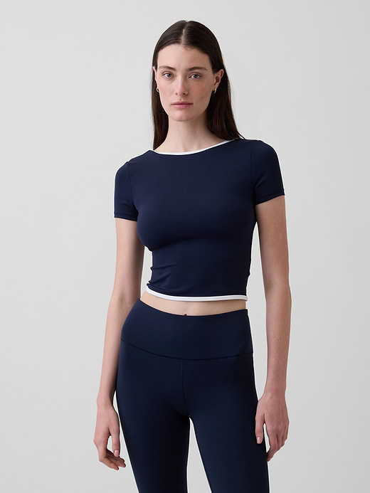 Gap GapFit Smooth Reversible Wrap Crop Top — photo 1