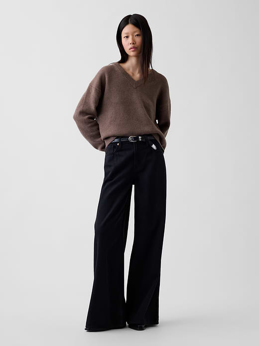 Gap CashSoft Oversized V-Neck Sweater — photo 3