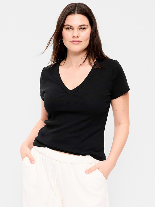 Old Navy Snug Crop V-Neck Ribbed T-Shirt — photo 6