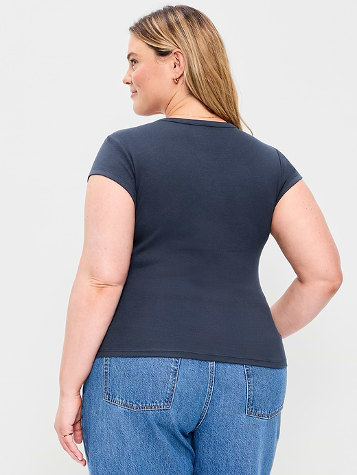 Old Navy Snug High V-Neck T-Shirt — photo 10