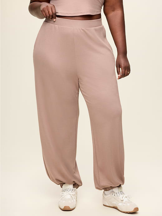Old Navy Oversized Bounce Lite Bubble Joggers — photo 9