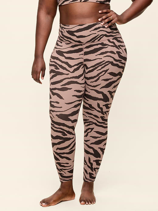 Old Navy High-Waisted StudioSmooth 7/8 Leggings — photo 6