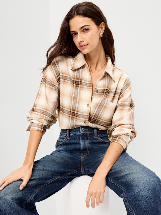 Old Navy Oversized Button-Down Boyfriend Flannel Shirt — photo 1