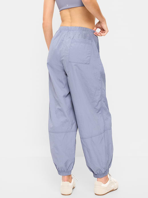 Old Navy Pull-On Windbreaker Parachute Pants — photo 3