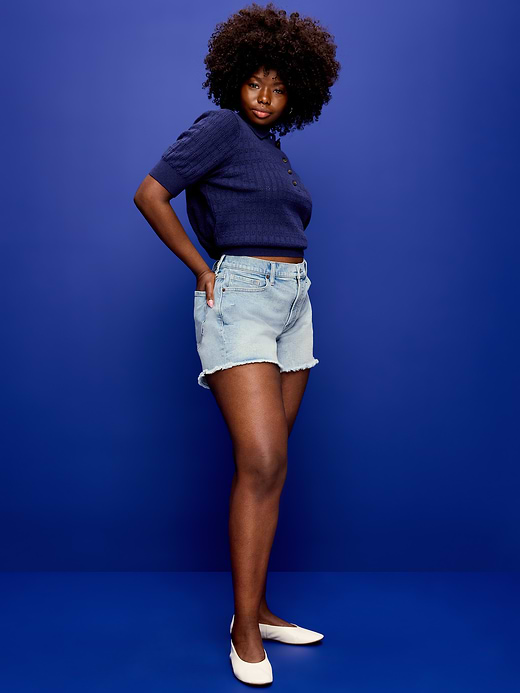 Old Navy Curvy High-Waisted OG Jean Cut-Off Shorts -- 4-inch inseam — photo 6