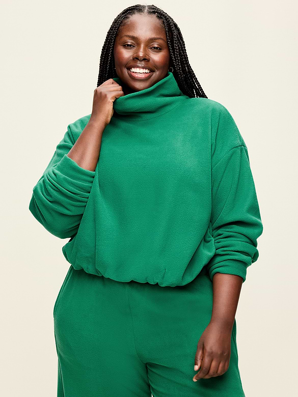 Old Navy Performance Fleece Funnel Neck Pullover — photo 8