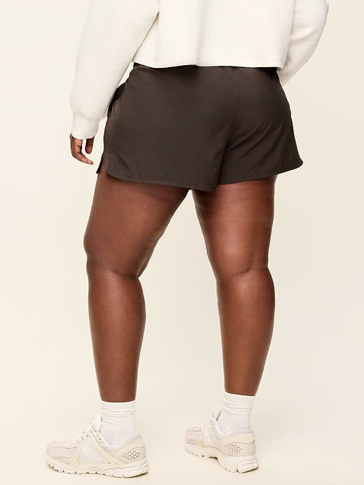 Old Navy Extra High-Waisted Crinkle Run Shorts -- 3-inch inseam — photo 7