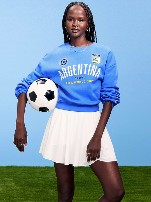 Old Navy FIFA World Cup 26™ Brazil Oversized Graphic Sweatshirt for Women — photo 1