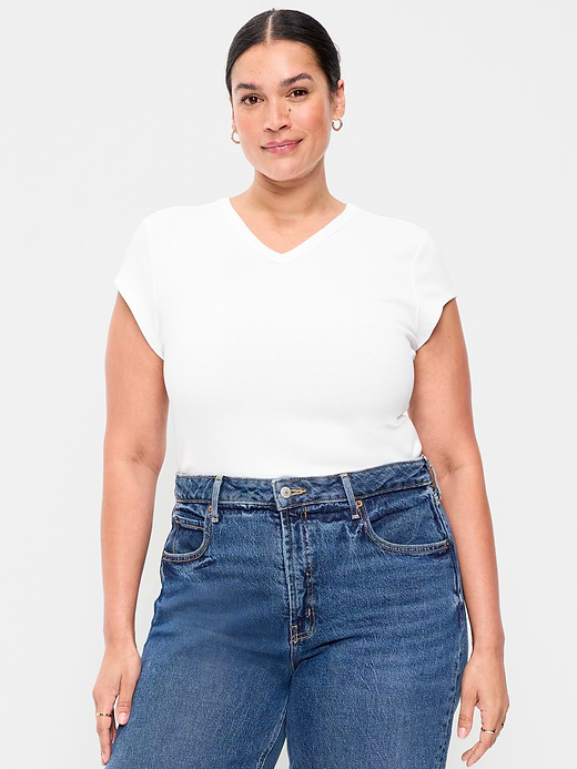 Old Navy Snug High V-Neck T-Shirt — photo 7