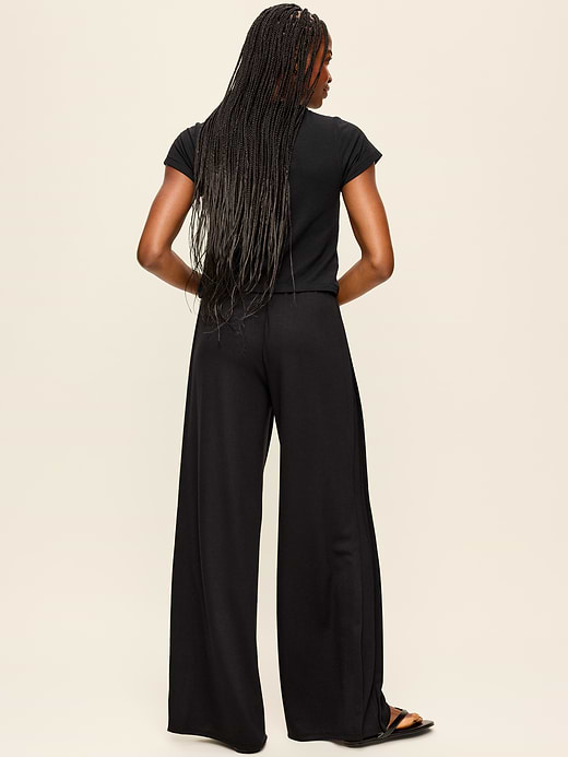 Old Navy High-Waisted Bounce Lite Drapey Wide-Leg Pleated Pants — photo 4