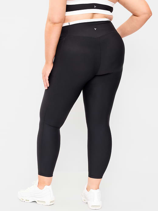 Old Navy Extra-High Waisted PowerSoft Boundless 7/8 Pocket Leggings – No Front Seam — photo 19