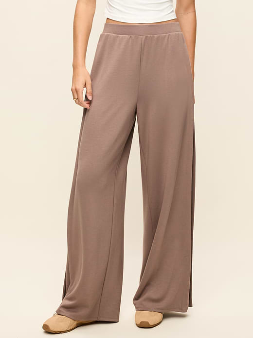 Old Navy High-Waisted Bounce Lite Drapey Wide-Leg Pleated Pants — photo 1