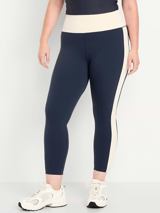 Old Navy Extra High-Waisted StudioSmooth 7/8 Leggings — photo 5