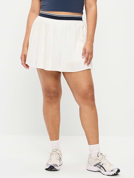 Old Navy Extra High-Waisted Micro-Pleated Skort — photo 5