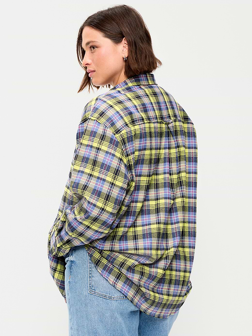Old Navy Oversized Button-Down Boyfriend Flannel Shirt — photo 7