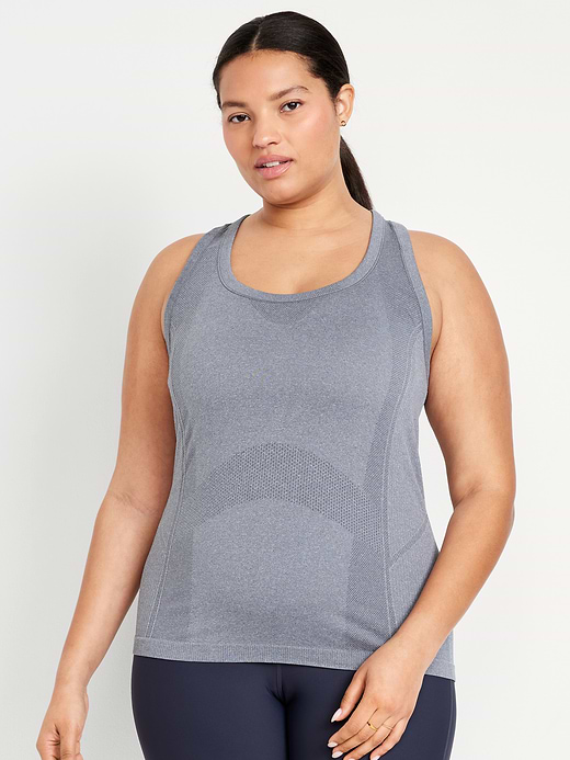 Old Navy Fluid Seamless Fitted Tank Top — photo 8
