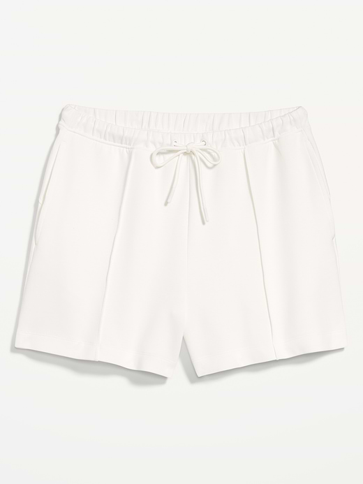 Old Navy Relaxed Dynamic Fleece Shorts — photo 9