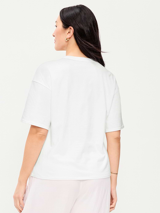 Old Navy Short-Sleeve Loose Graphic T-Shirt — photo 7