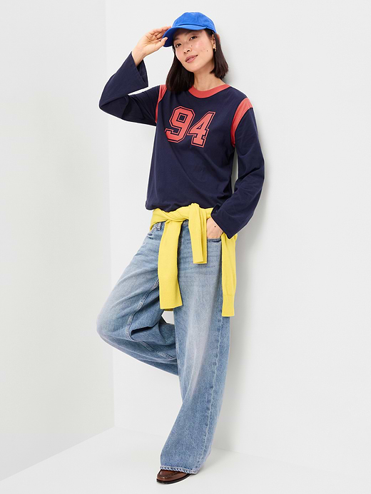 Old Navy EveryWear Long-Sleeve Graphic T-Shirt — photo 4