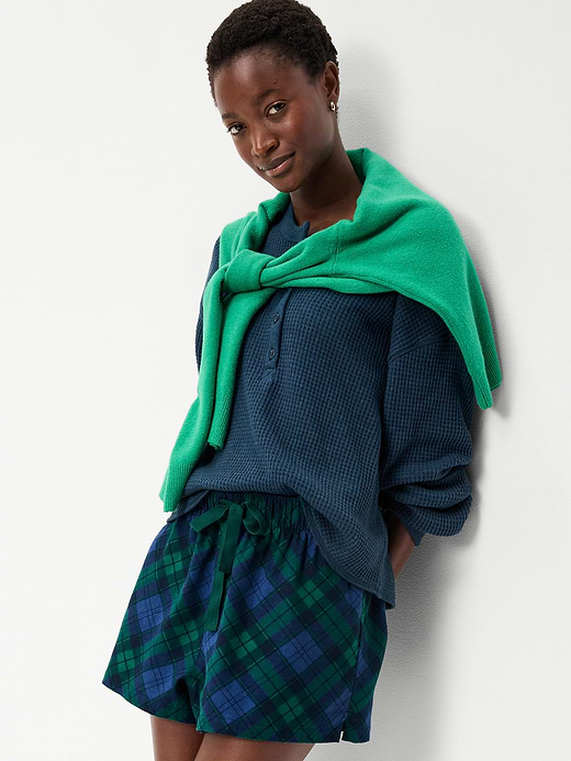 Old Navy Flannel Boxer Pajama Shorts for Women — photo 4