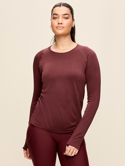 Old Navy Fluid Seamless Fitted Top — photo 6