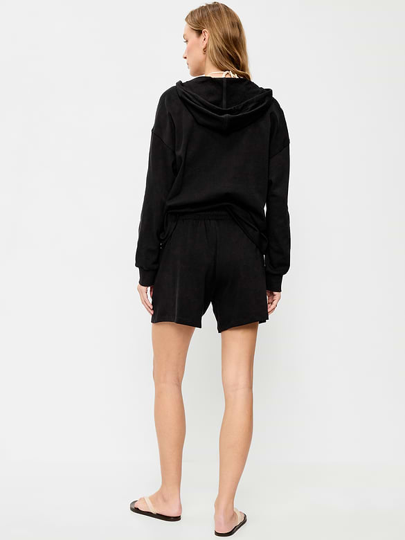 Old Navy High-Waisted Pull-On Shorts -- 5-inch inseam — photo 4