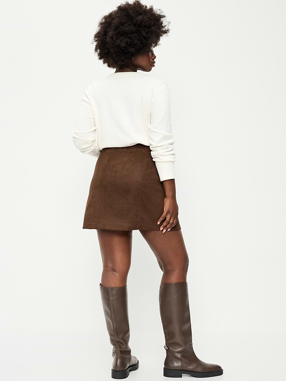 Old Navy Faux-Suede Mini Skirt — photo 7
