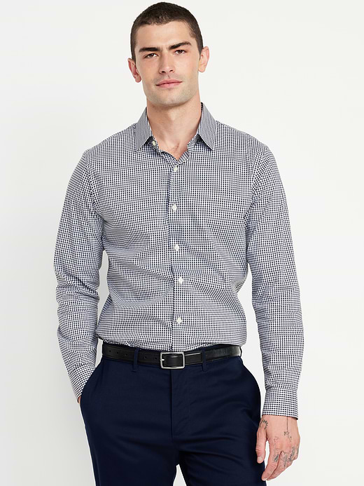 Old Navy Slim Fit Pro Signature Performance Dress Shirt — photo 1